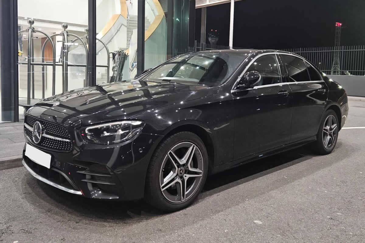 mercedes v class chauffeur